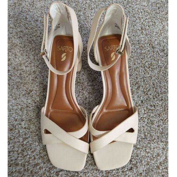 Franco Sarto Lusso Yaro Sandals Natural Ankle Strap Size 8.5M - Picture 3 of 12